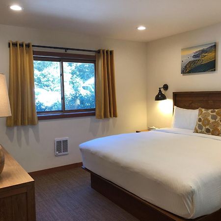 Big Sur River Inn Екстер'єр фото