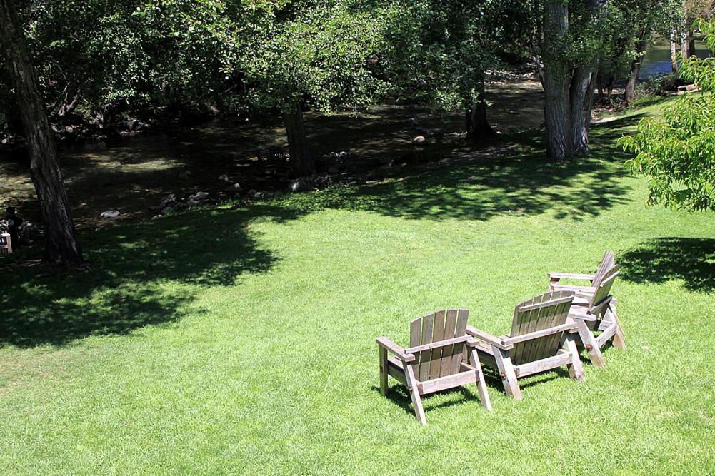 Big Sur River Inn Екстер'єр фото
