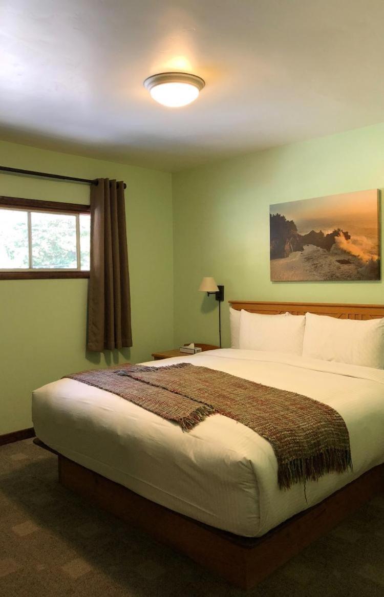 Big Sur River Inn Номер фото
